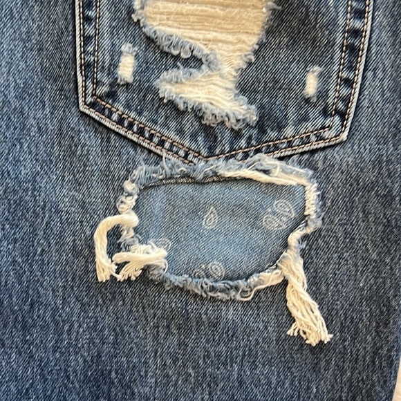 NWT Hidden Bailey High Rise Boyfriend Jeans Distressed PATCHED Jeans 29 - Picture 5 of 11